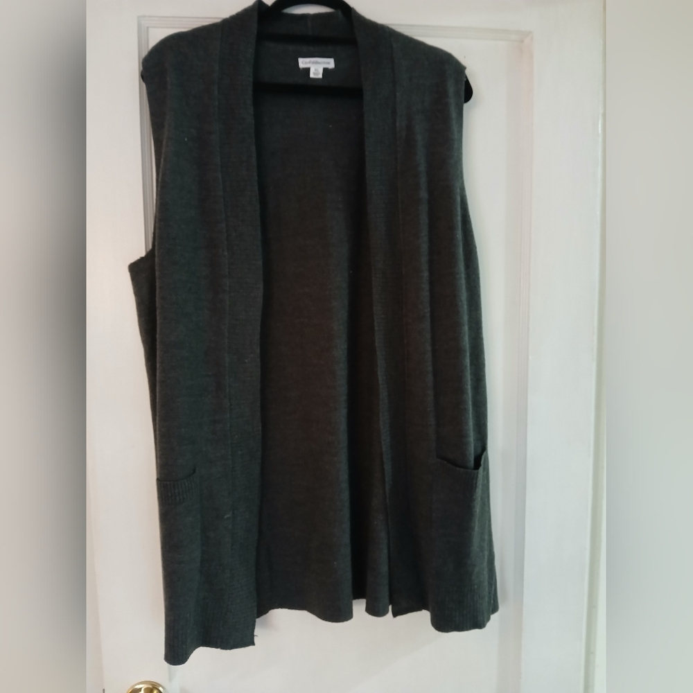 Croft & Barrow Women's Dark Gray Sleeveless Cardigan